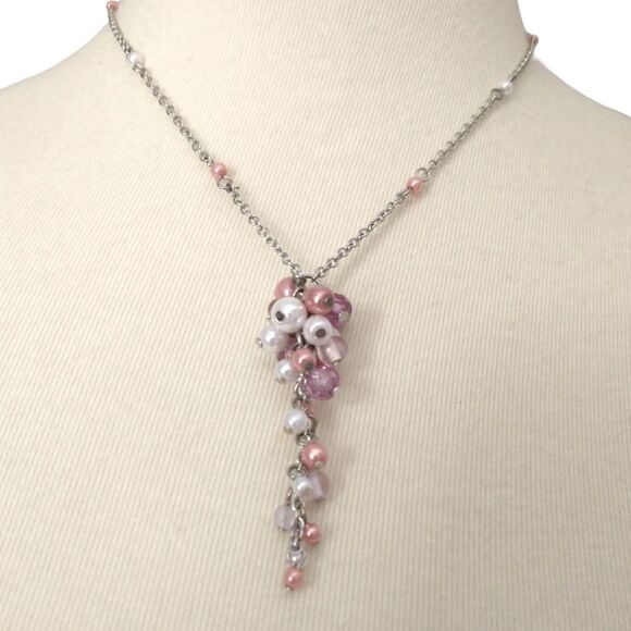 Faux Pearl Cluster Necklace Pendant Drip Dangle Pink Mauve Silver Tone Regency. - Picture 3 of 16